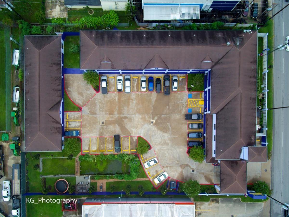 Scottish Inn And Suites Houston-Jones Road Louetta Εξωτερικό φωτογραφία