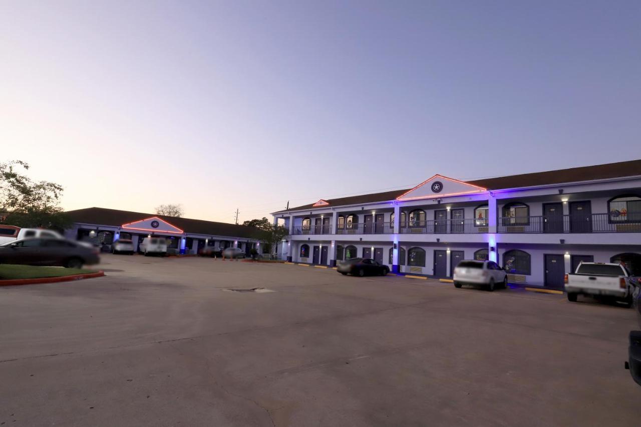 Scottish Inn And Suites Houston-Jones Road Louetta Εξωτερικό φωτογραφία