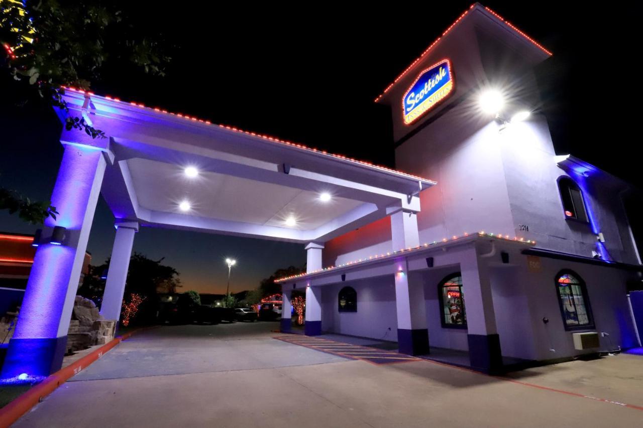 Scottish Inn And Suites Houston-Jones Road Louetta Εξωτερικό φωτογραφία