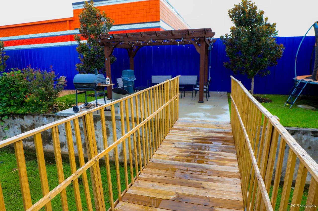 Scottish Inn And Suites Houston-Jones Road Louetta Εξωτερικό φωτογραφία