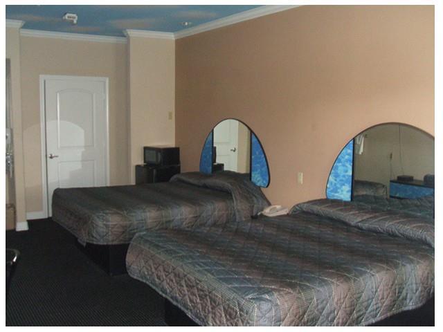 Scottish Inn And Suites Houston-Jones Road Louetta Δωμάτιο φωτογραφία