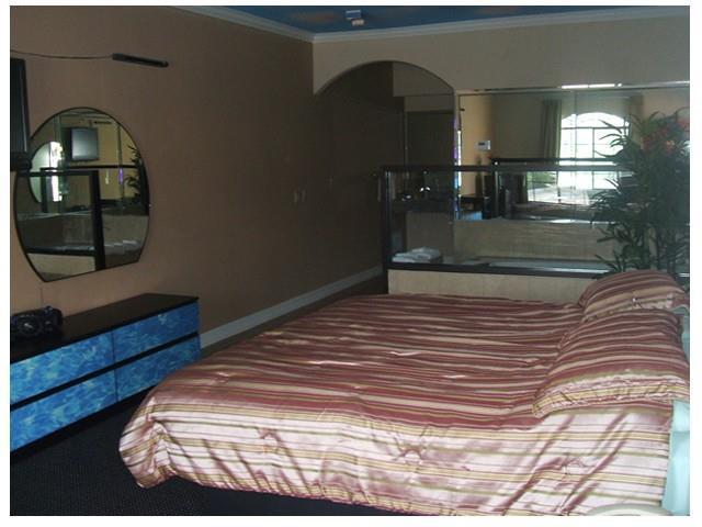 Scottish Inn And Suites Houston-Jones Road Louetta Δωμάτιο φωτογραφία